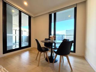 Full of Fun shopping 1BR stay at Clayton - 2