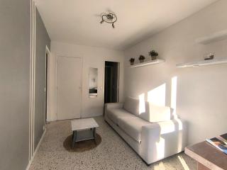 F1 - 8MIN DE LA PLAGE - 5MIN TRAMWAY - 1