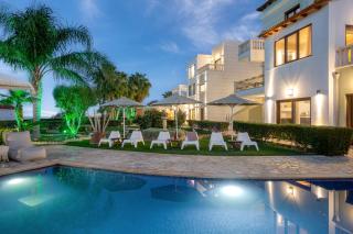 Azzuro Villa with private pool by Estia - 9