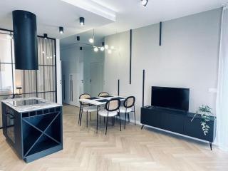 Fancy 2bdr Golden Dots apartment in city centre - 8