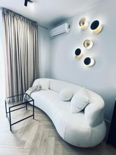 Fancy 2bdr Golden Dots apartment in city centre - 5