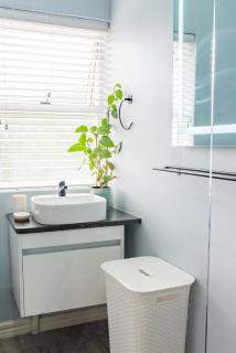 Le Opstal, a Scenic Farm Stay near Rustenburg - 6