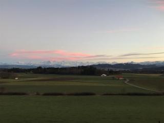 Stilvolle, stadtnahe Ferienwohnung mit Alpensicht - 8