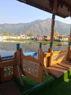 Houseboat Shagoo - 4