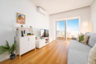 Sea View Apartment 1 minute to the Beach - 3