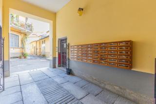 Isola District - Milano fashion house - 8