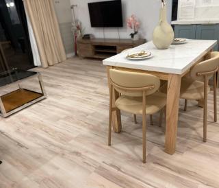 Newly renovated luxury, modern style Waikiki Sunset Hotel Ocean view Freeparking - 9