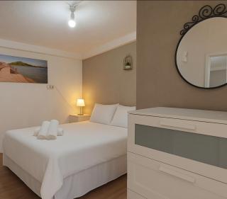 Paradise in haifa near the bahai gardens - 0