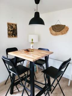 Loom - Modern Lodge in the Woods - 6