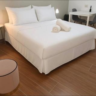 Paradise in haifa near the bahai gardens - 9