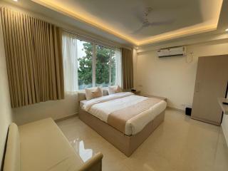 Hotel Crown Plaza - 7