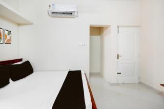 Super Collection O Sholinganallur Chennai Formerly Nimalan Residenc - 5