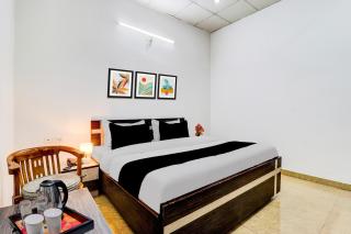 Super Hotel O Dehradun Central Railway Junction Formerly Bhagwan Guest House - 4