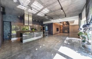 House in the center of Kyiv Chill House - 3