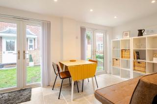 Skylight Studio near Hospital - 9