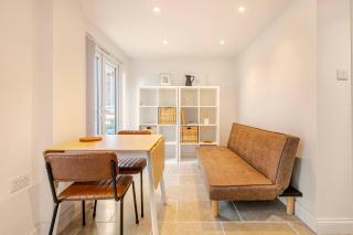 Skylight Studio near Hospital - 0