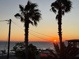 Anna's Seaside Apartment - In front of the beach - 1