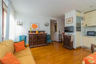 GuestHost -Sunny Dorsoduro Apartment - 2