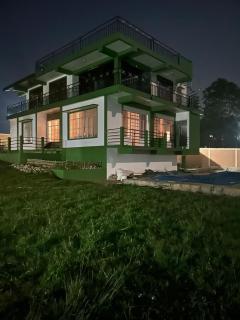 Ri Tngen - A slice of nature by the Umiam lake! - 2