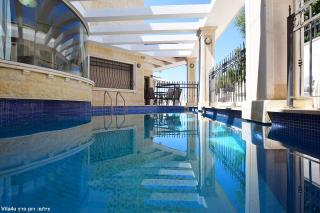 Villa Rose- Luxury Mountain Hideaway with Private Pool & Jacuzzi - 8