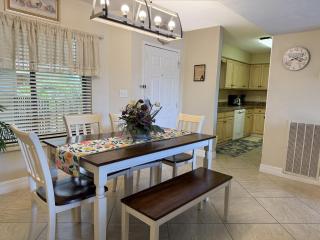 Santa Maria • Beach & Boating Getaway • Sleeps 8 - 7