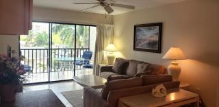 Santa Maria • Beach & Boating Getaway • Sleeps 8 - 5