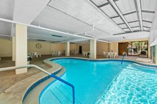 Tortuga – 2BR on Beach, Heated Pool & Sauna - 7