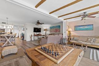 Tortuga – 2BR on Beach, Heated Pool & Sauna - 4