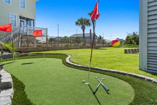 LayLow - Hot Tub, Arcade & Golf - 9