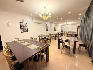 Rhodium Hotel ONE - 3