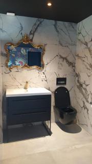 Rez de chaussée maison avec terrasse et piscine - 4