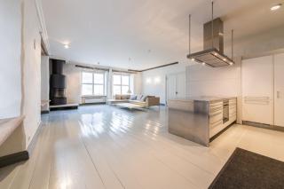 Medieval Old Town Gem with Sauna and Fireplace - 4