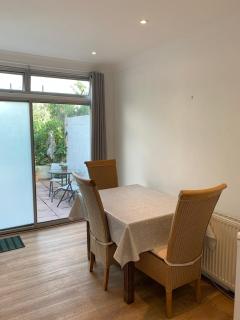 Cosy 1-Bedroom Flat in Hendon - 4