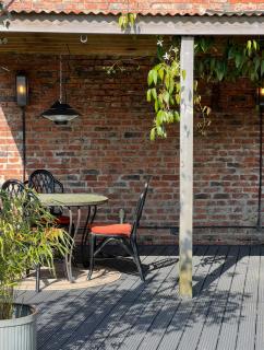 Grade II Listed home, perfect for get togethers! - 3