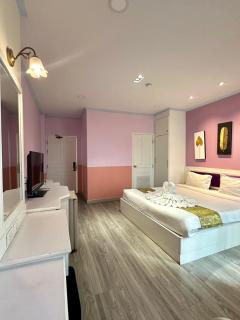 Napheera Royal Tel - 8