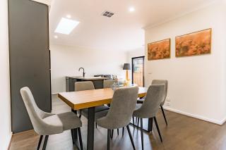 Contemporary Comfort Brand New Deanside Retreat - 3