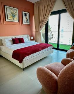 Luxury Burj Khalifa & Canal View Apartment, Business Bay, Downtown Dubai - 3