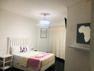 2 Seasons Guesthouse East London - 6