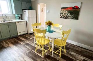 Stockley's Saltbox - 4