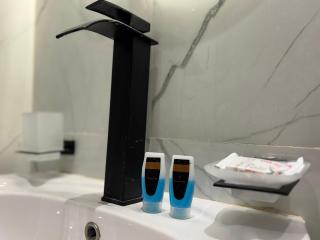 Princess Pyramids View Inn - 9