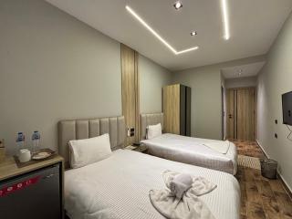 Princess Pyramids View Inn - 4