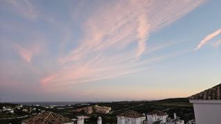 Duplex penthouse with sea views located at Estepona Marbella - 9