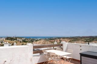 Duplex penthouse with sea views located at Estepona Marbella - 3