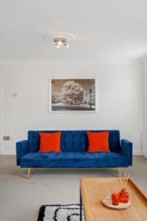 Stylish 3 Bedroom Duplex Penthouse in York - 6