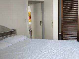 Apto Ubatuba Praia Grande - 4 quartos - piscina privativa - 4