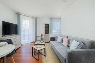 Bright Apartment Morskie Oko Międzyzdroje with Balcony by Noclegi Renters - 0