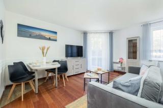 Bright Apartment Morskie Oko Międzyzdroje with Balcony by Noclegi Renters - 6