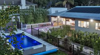 Luxury Resort Studio Apartment Retreat with Pool, Tennis & Alfresco - 4