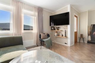 Scenic Apartment, Free Parking & Near Center - 2