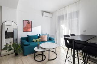 Lobster Chic Apartments by BiNoBi! - 7